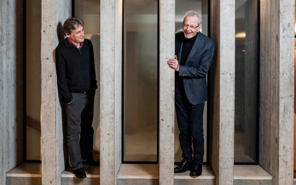 Andreas Kyriacou und Niklaus Brantschen im Lasalle Haus. Foto: Nik Hunger (Migros-Magazin)